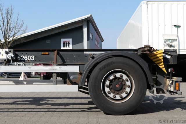 Swap chassis trailer SCHMITZ CARGOBULL AWF 18 BDF Wechselfahrgestell SAF-Achsen