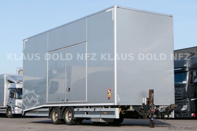 Car carrier truck MERCEDES-BENZ Atego geschloss. Autotransporter komplettzug