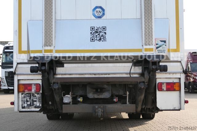 Car carrier truck MERCEDES-BENZ Atego geschloss. Autotransporter komplettzug