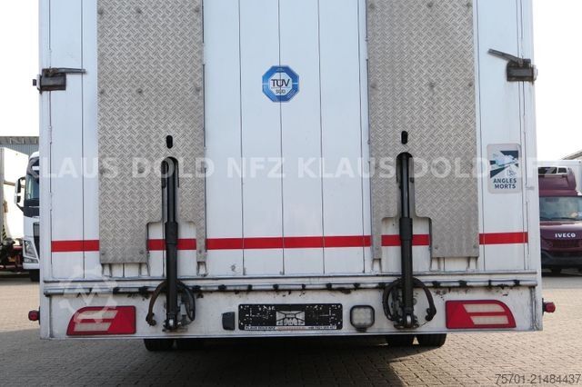 Car carrier truck MERCEDES-BENZ Atego geschloss. Autotransporter komplettzug