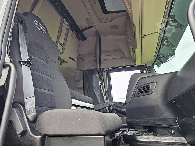 Standard-SZM IVECO S-WAY AS440S48