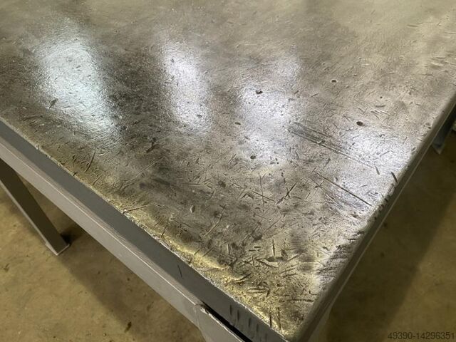 Straightening and welding plate made of steel cast iron and grey cast iron, heavily ribbed, cast pla  2000x1500