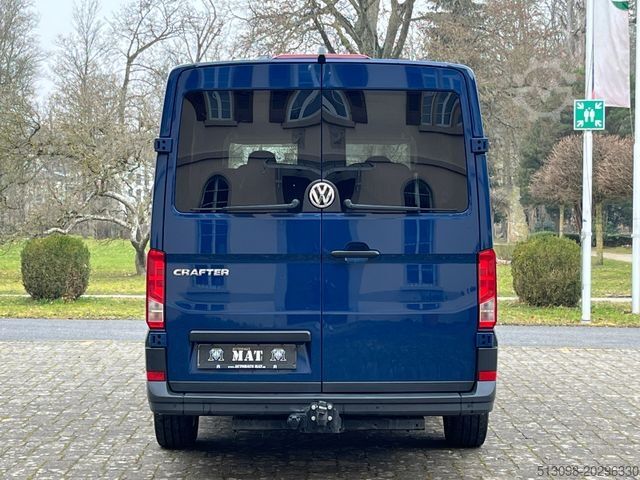 Kleinbus VOLKSWAGEN CRAFTER AUTOMATIK 8 SITZER STANDHEIZUNG KAMERA