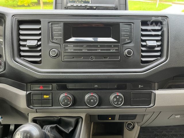 Pick-up van VOLKSWAGEN CRAFTER 50 PRITSCHE DoKa LADEKRAN AHK STANDHZG