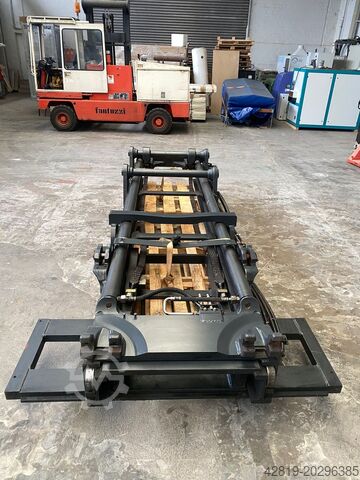 Electric 4-wheel forklift STILL RX60-80