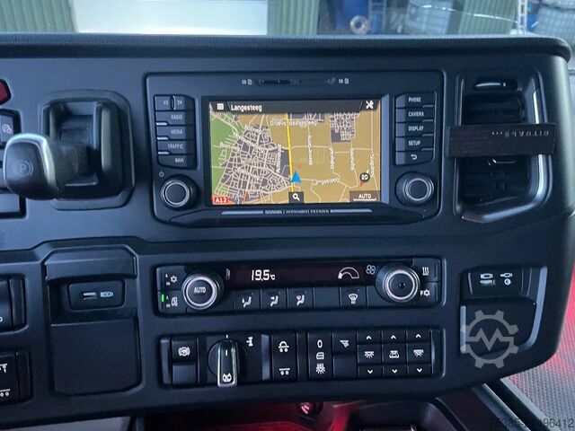 Chassis with cab Scania S580 6x2/4 Full options King of Road