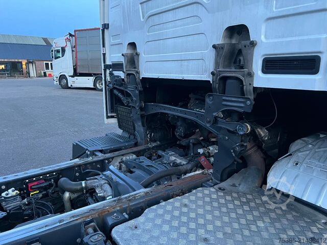 Chassis with cab Scania S580 6x2/4 Full options King of Road