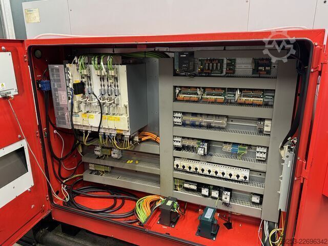 CNC-Dreh- und Fräszentrum EMCO Maxxturn 45 SM