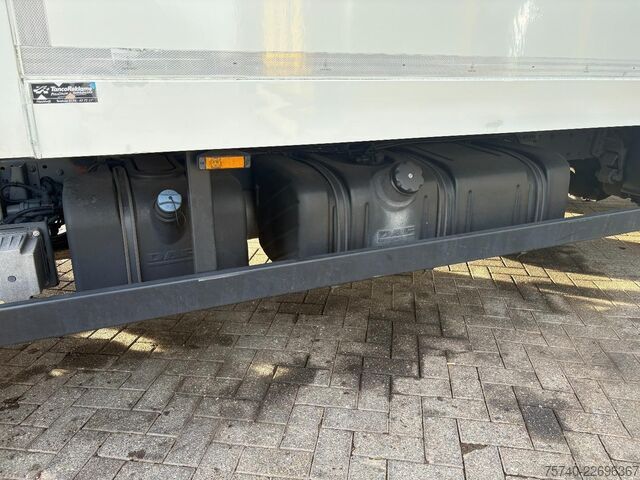 Koffer DAF LF 45.180 + euro 5 + 12ton + 5.58m box + lift