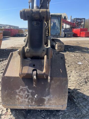 Kettenbagger Volvo EC240B NCL