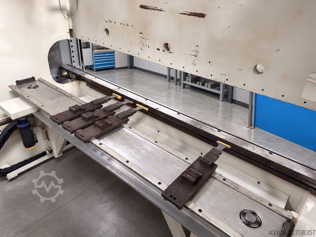 Durchlaufpresse LVD PPEB110/30 CAD-CNC 110T