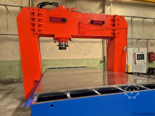 Straightening press INTEMACH RP 400