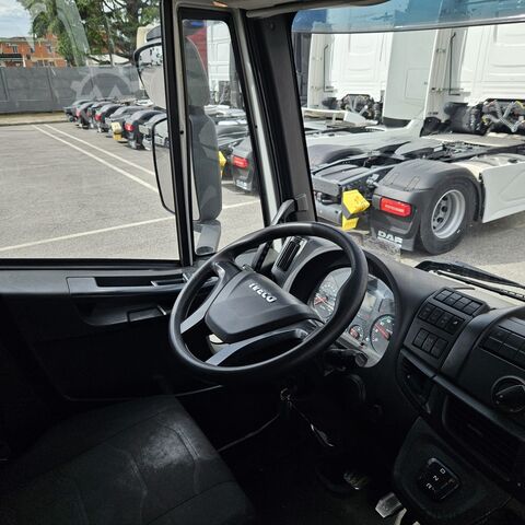Pickup truck Iveco Eurocargo120E19