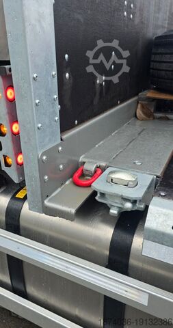 HDS Kran Kran Ladekran Kran-LKW Volvo FH 12 / 500 Lkw-Ladekran Kran HMF 7020