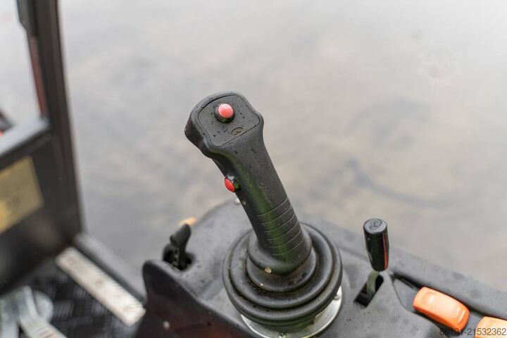 Mini-Lader Castloaders 825D