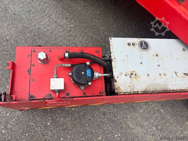 Scissor lift SkyJack SJ 4620 8,10m Elektro Scherenarbeitsbühne