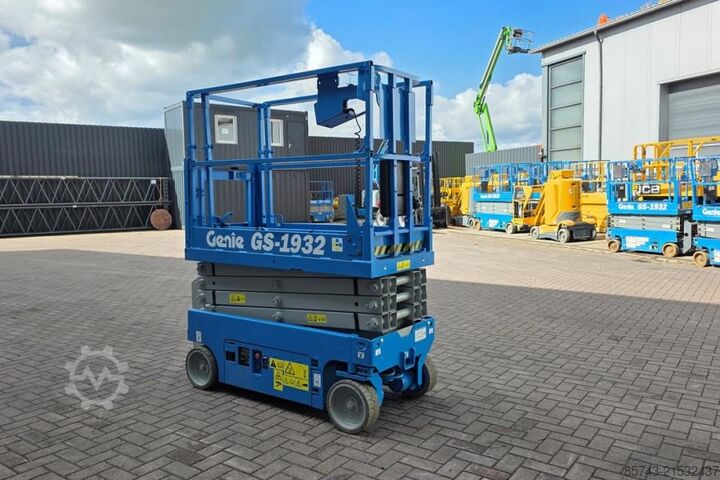Scherenhebebühne Genie GS1932 Electric, 2025 Batteries, Working Height 7.