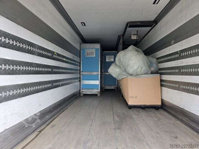 Kühlauflieger SCHMITZ CARGOBULL Tiefkühler, 3 Kammern, Lift, LBW, SCB*S3B