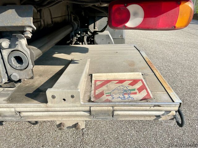 2-axle tractor Isothermal Refrigerated Renault Midlum 270.16