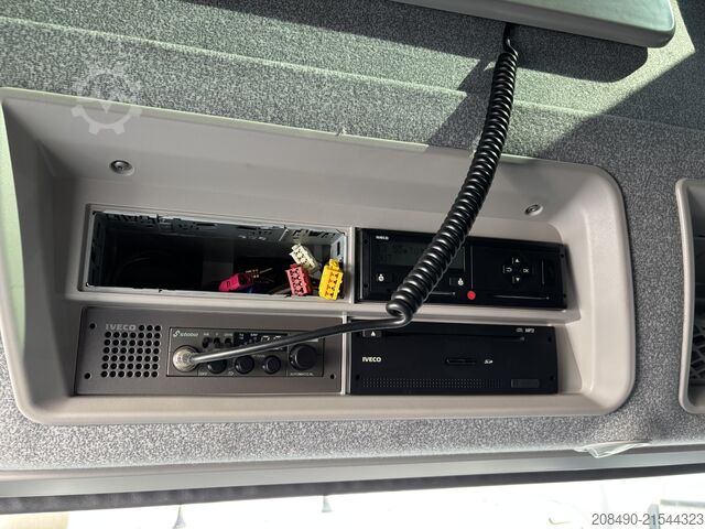 LKW mit Kofferaufbau /2 t LBW, FFH ,BETT Iveco Stralis 330 FFH