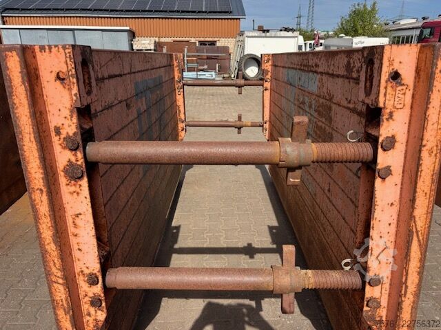 Construction machine LTW Kanal Verbau