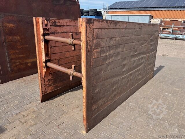 Construction machine LTW Kanal Verbau