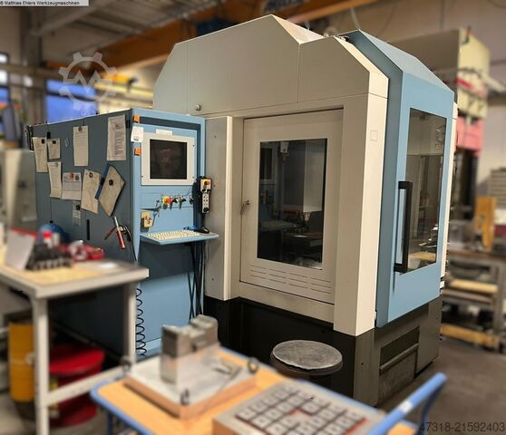 Bearbeitungszentrum - Vertikal ROEDERS RFM 600