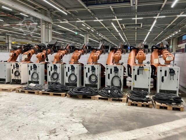 2 x industrial robots (2006+2010) Kuka KR 500 L420-2