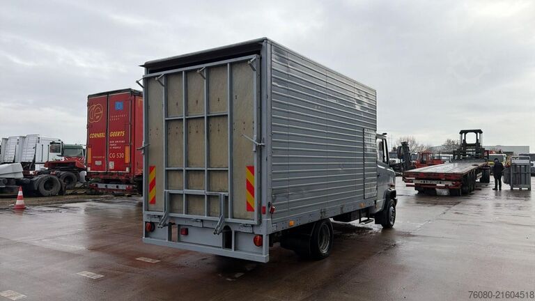 Box body Mercedes-Benz Vario 609D (BELGIAN TRUCK / MANUAL GEARBOX / BO...