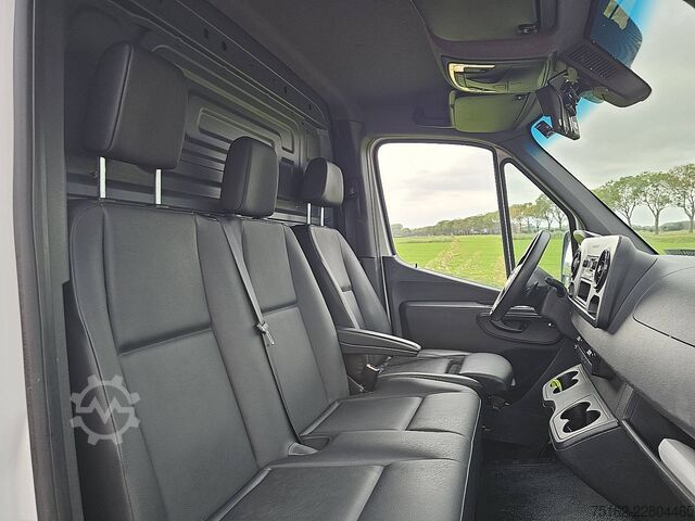 High-roof van MERCEDES-BENZ SPRINTER 316 ac automaat EURO6