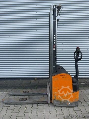 Pedestrian Stacker Still EGV14