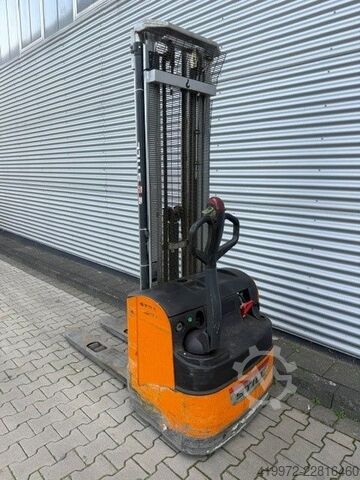 Pedestrian Stacker Still EGV14
