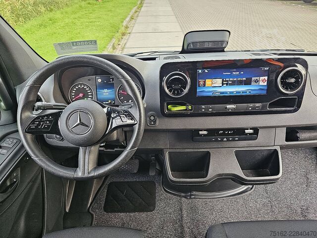 High-roof van MERCEDES-BENZ SPRINTER 317 L2H2 LED Mbux10 AC