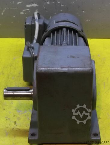 Gear motor 0.18 kW 11 rpm BAUER DK64S/3-1112/163