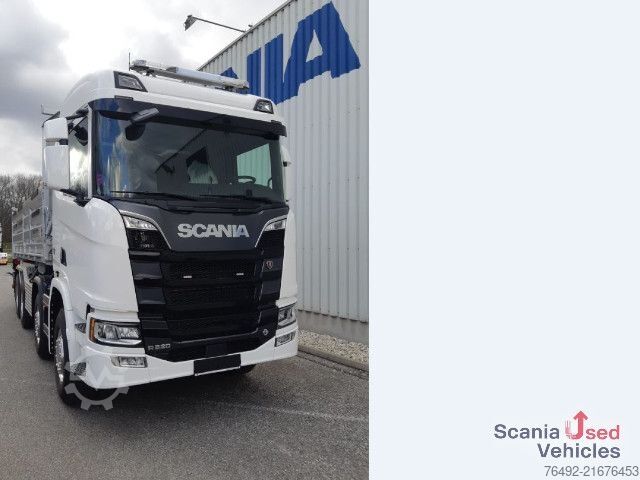 Dreiseitenkipper LKW Scania R 520 B8x4HA 3-S-Kipper HMF 2820