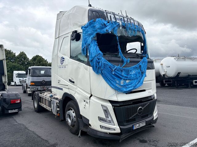 Standard tractor unit VOLVO FH 500 4x2, Globetrotter XL Aero, UNFALL