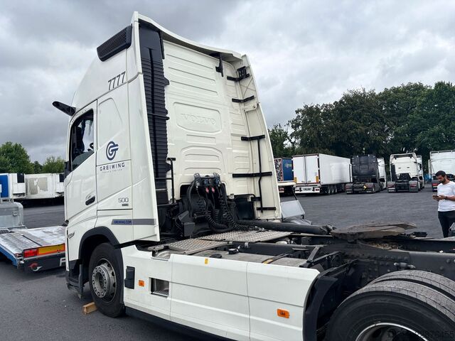 Standard tractor unit VOLVO FH 500 4x2, Globetrotter XL Aero, UNFALL