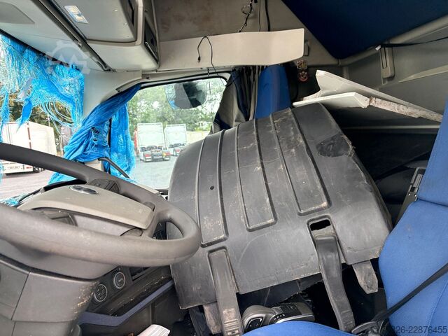 Standard tractor unit VOLVO FH 500 4x2, Globetrotter XL Aero, UNFALL
