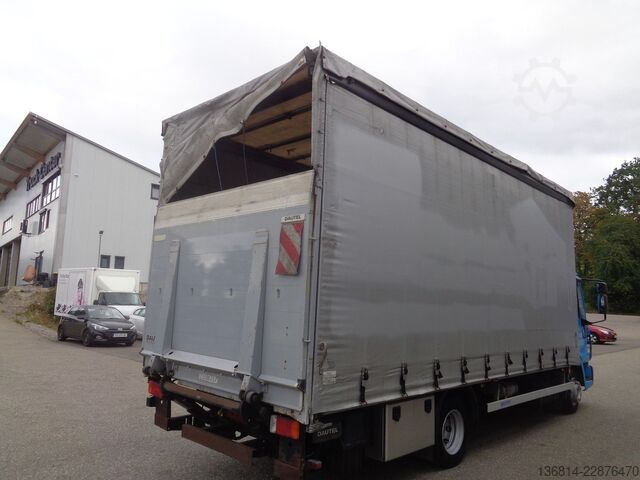 Curtain sider van IVECO 80E17 / EU3. 1. Hand