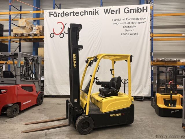 Electric 3-wheel forklift Hyster J2.0 XNT