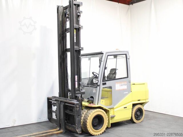 Electric 4-wheel forklift Cesab B 885