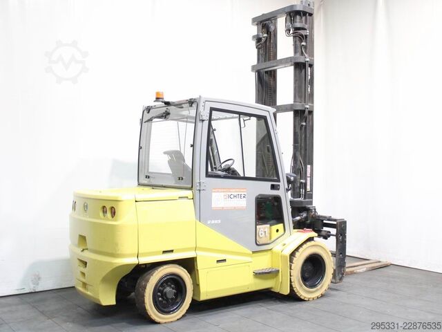 Electric 4-wheel forklift Cesab B 885