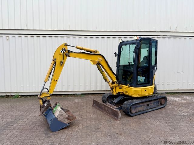 Minibagger KOMATSU PC26MR-3 / 2020 BJ / 2 x Löffel