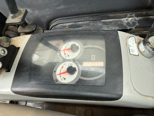 Minibagger KOMATSU PC26MR-3 / 2020 BJ / 2 x Löffel