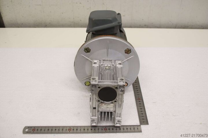 Geared motor 0.55 kW 9 rpm Dalian NET NMRV 050  Y2-802-6