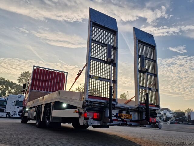 Car carrier van DAF XF 530 SuperSpacecab 6x2*4 - New Flatbed - Ramp...