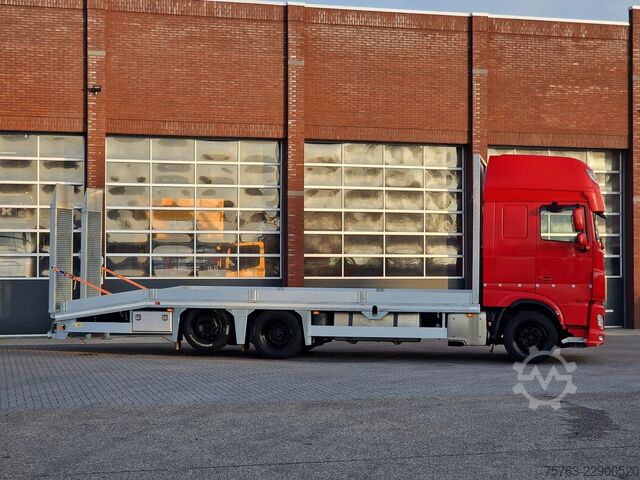 Car carrier van DAF XF 530 SuperSpacecab 6x2*4 - New Flatbed - Ramp...