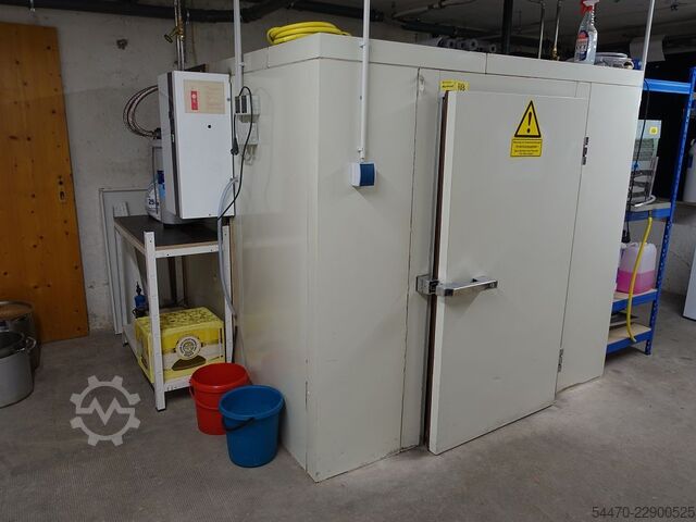 Cold storage unit  