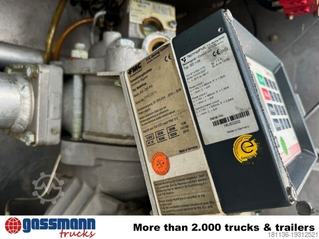 LKW mit Tankaufbau Esterer Tankaufbau ca. 13.350l, 2 Kammern