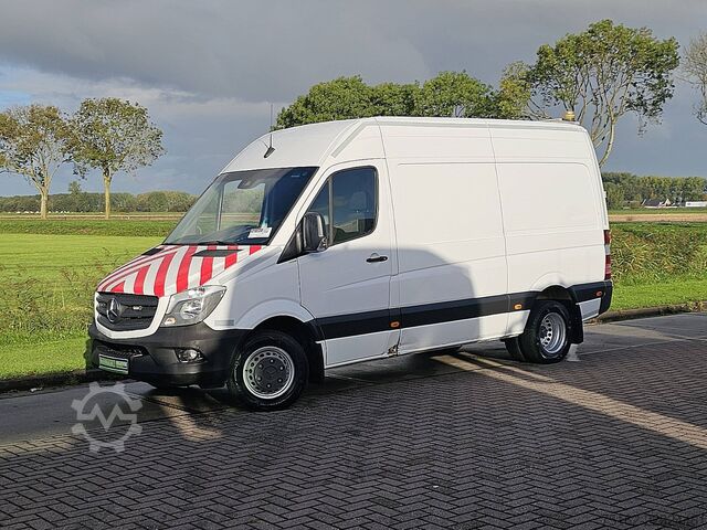 High-roof van MERCEDES-BENZ SPRINTER 519 L2H2 N2 3500Kg Trekhaak V6 3.0Ltr ...